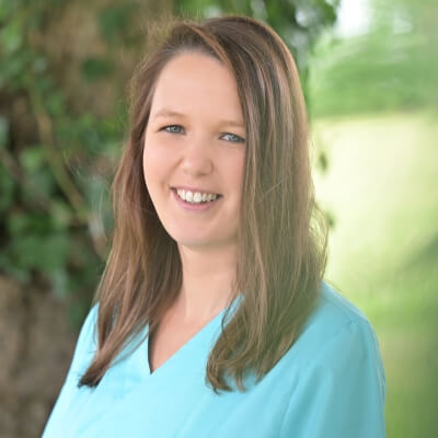 Frau C. Gruber als Büstenportrait